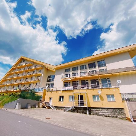 דונובאלי The Legits Apartments מראה חיצוני תמונה