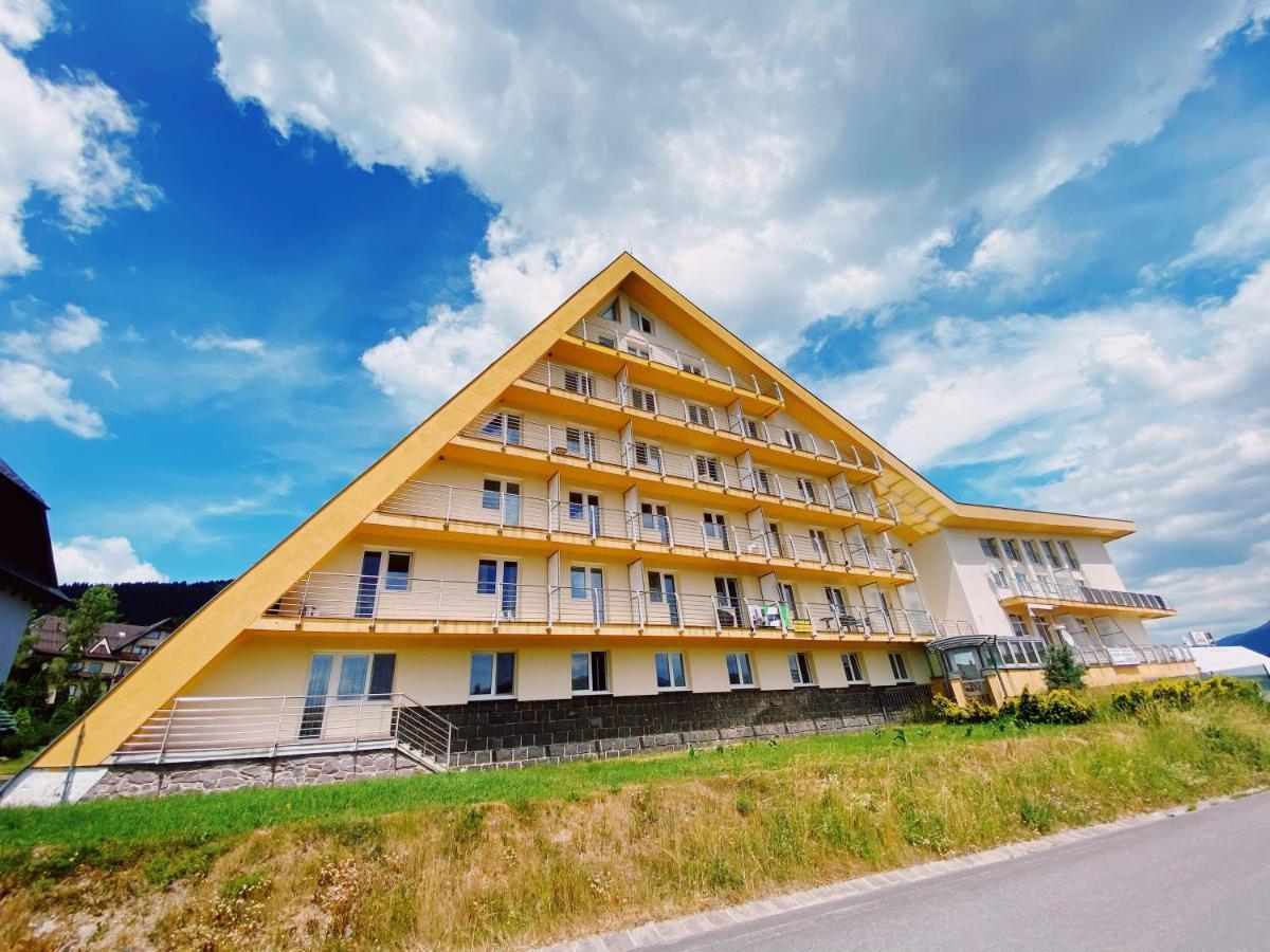 דונובאלי The Legits Apartments מראה חיצוני תמונה